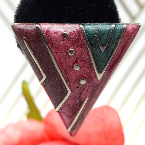 Oops a Daisy Purple Enamel Triangle 80's Earrings Pierced Art Deco 1.25" - Picture 9 of 11